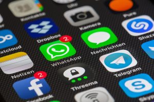 Controllare il cellulare dei propri figli, una necessità per i genitori smart